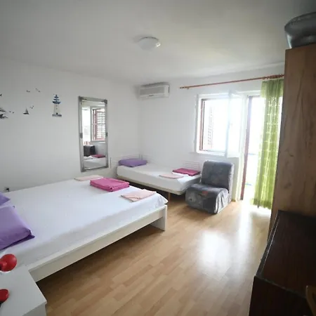 Feral 2 Apartamento Baška Voda